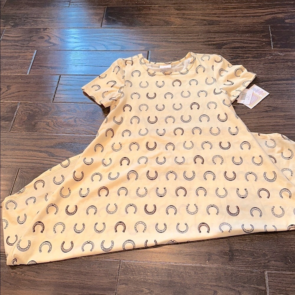 LULAROE Yellow Carly Dress with Horseshoe Pattern size xsmall new with tags